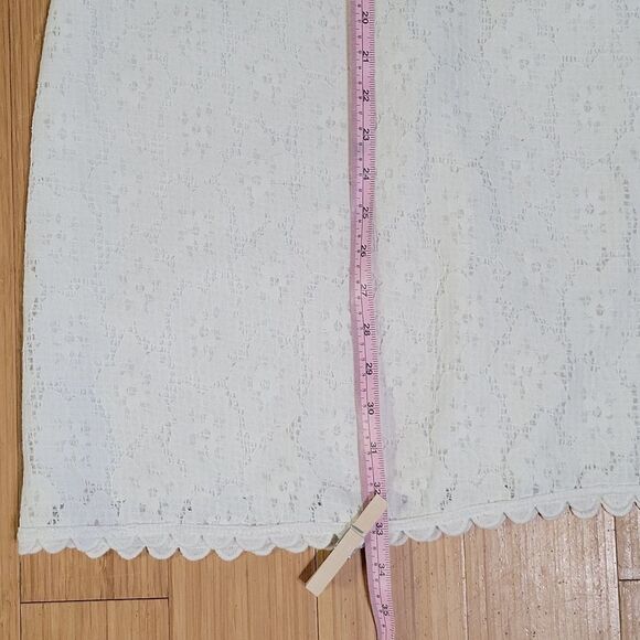 Max Studio ivory lace fabric dress 2. Worn once for photoshoot NEW - Picture 12 of 15